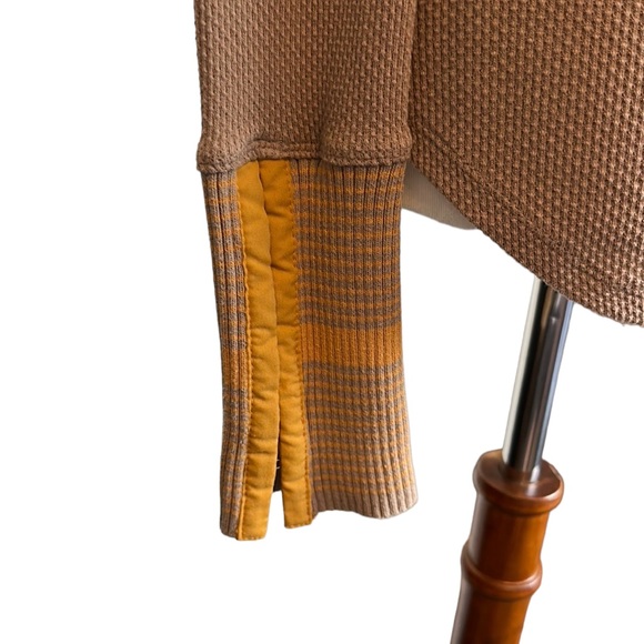 We the Free thermal low cut top - Picture 2 of 5